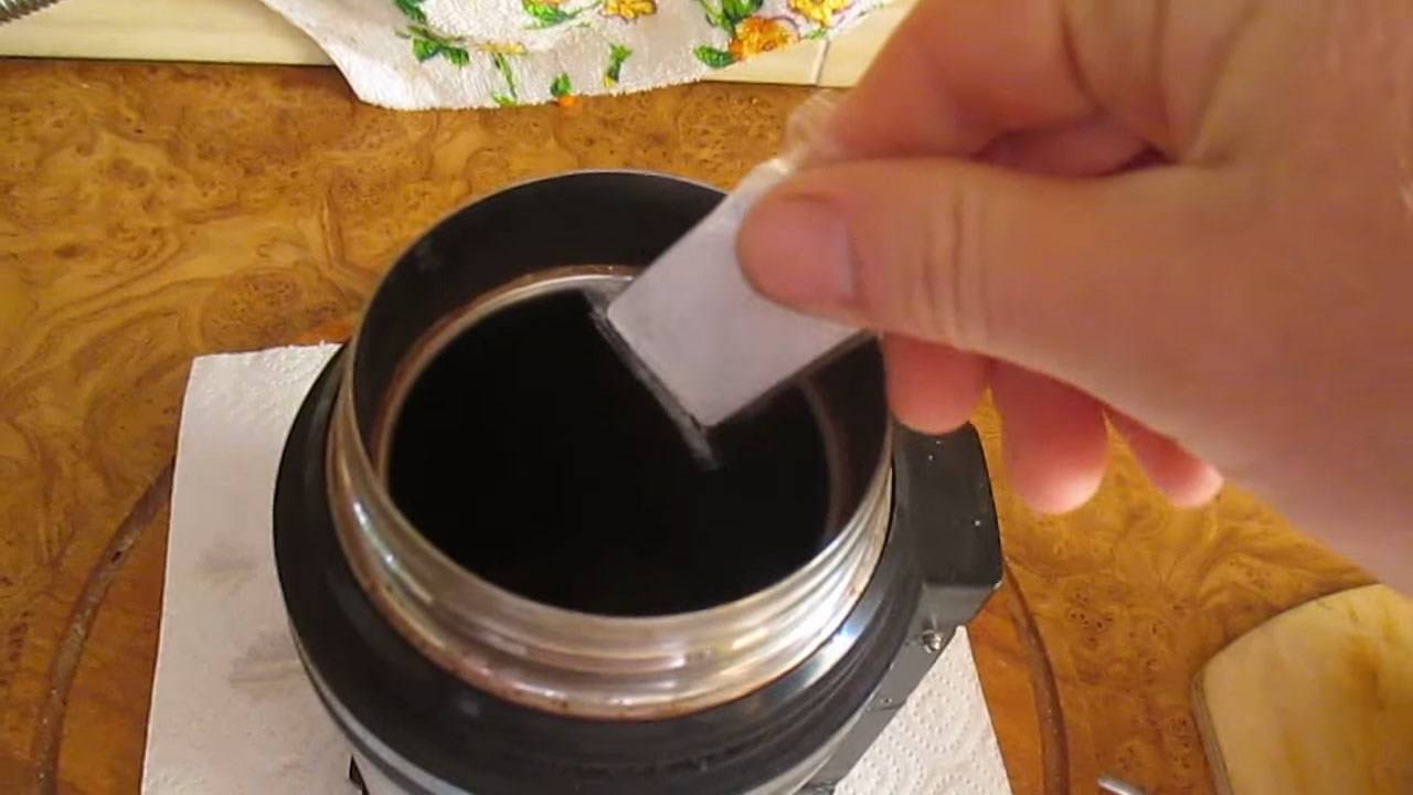 Как отмыть термос от чайного налета и очистить его внутри от чая
