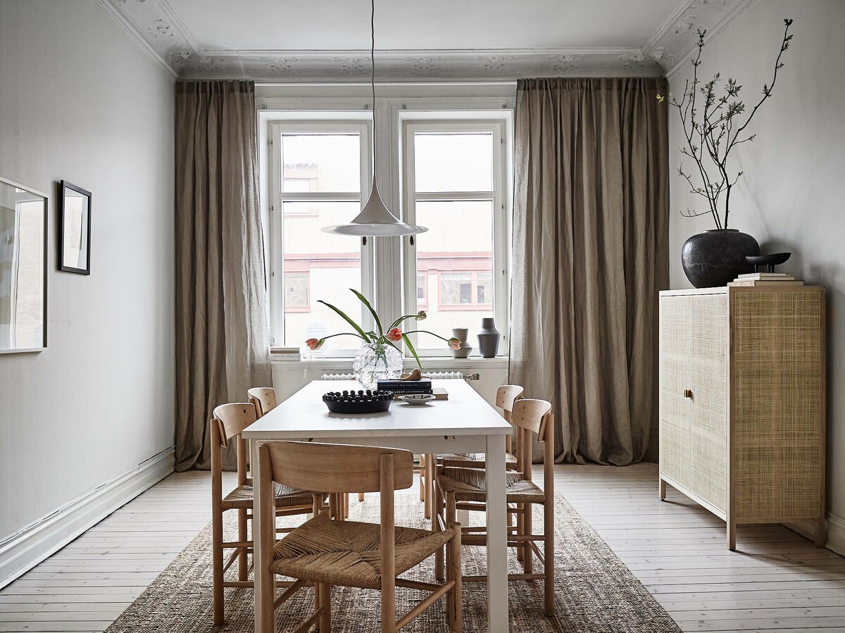 Шторы в скандинавском стиле - универсальное решение дизайна окна