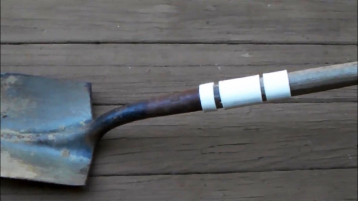 Извлекаем обломок черенка лопаты как вытащить сломанный черенок из лопаты замок из спичек своими руками пошаговая инструкция какие игрушки можно сделать попугаю
