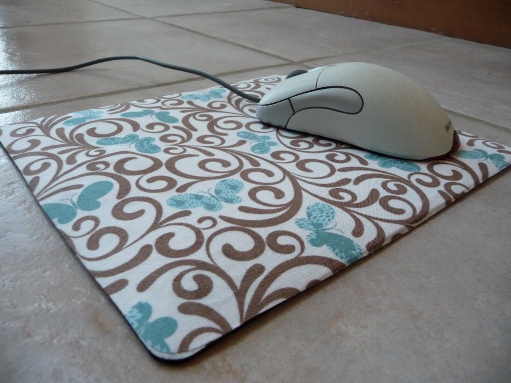 Как сделать коврик для мышки: способы изготовления и материалы