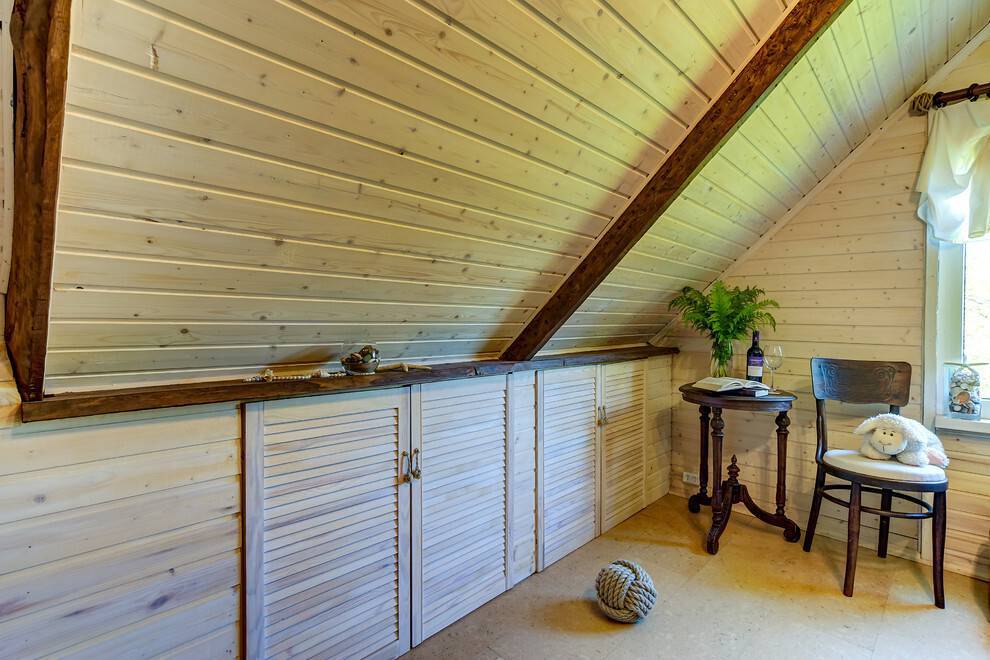 Монтаж деревянной вагонки на потолок - как он выполняется?