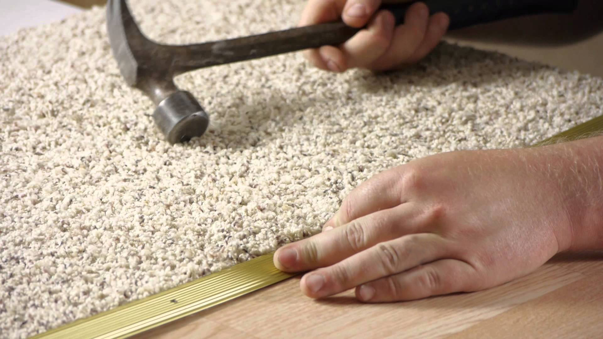 Как стелить ковролин своими руками: различные методы, советы по укладке