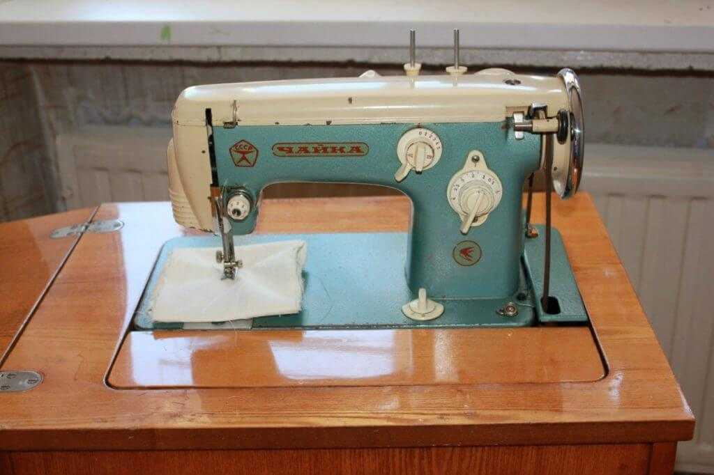 Куда можно сдать старую швейную машинку. стоимость и способы продажи старых швейных машинок где продать машинку зингер