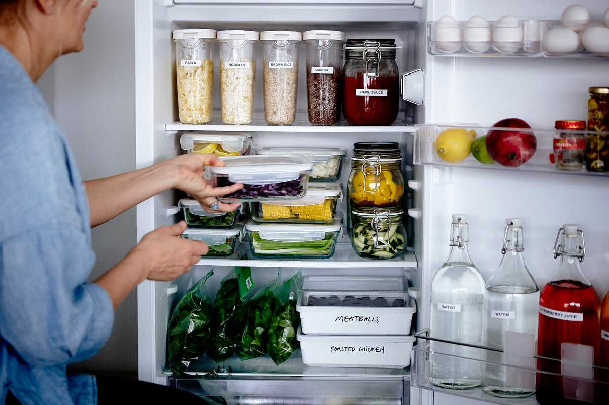 Как навести порядок в холодильнике и зачем это нужно делать