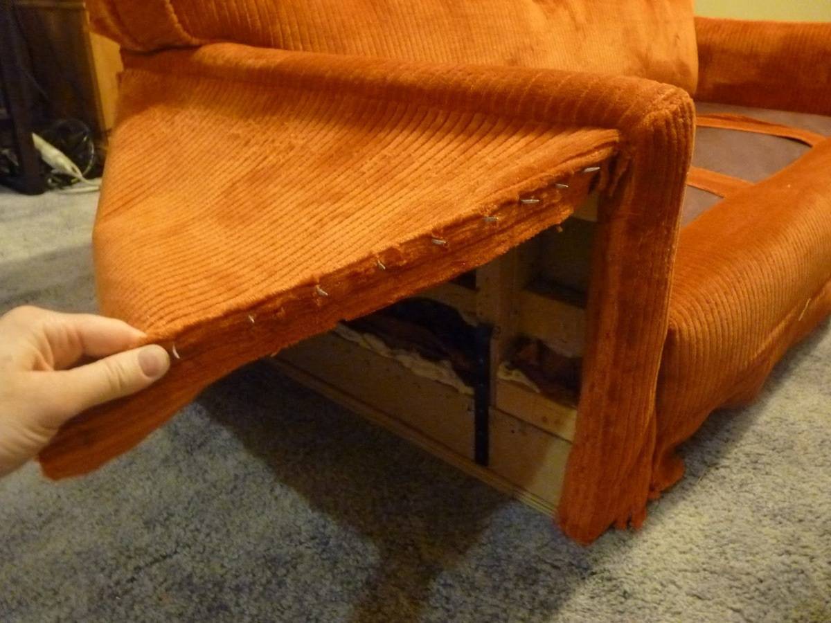 Перетяжка старого дивана своими руками - мебель своими руками