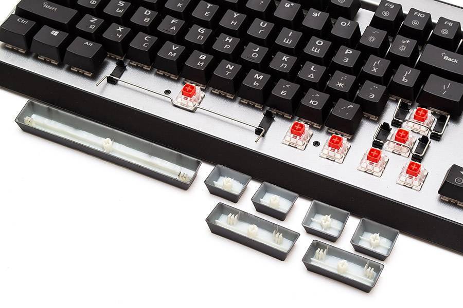 Лучшие бюджетные механические клавиатуры 2023 для игр - топ с подсветкой