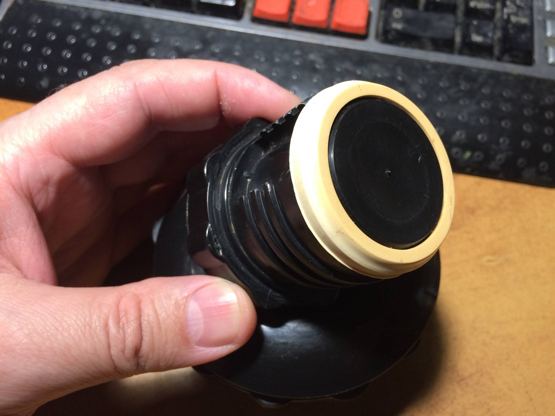 Как почистить клапан термоса с кнопкой