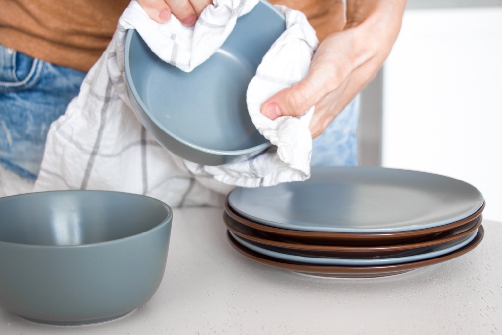 Как правильно мыть посуду? – самые важные правила и особенности для разных типов