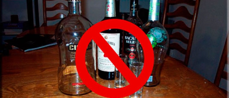Откуда пошла традиция не ставить пустые бутылки на стол?