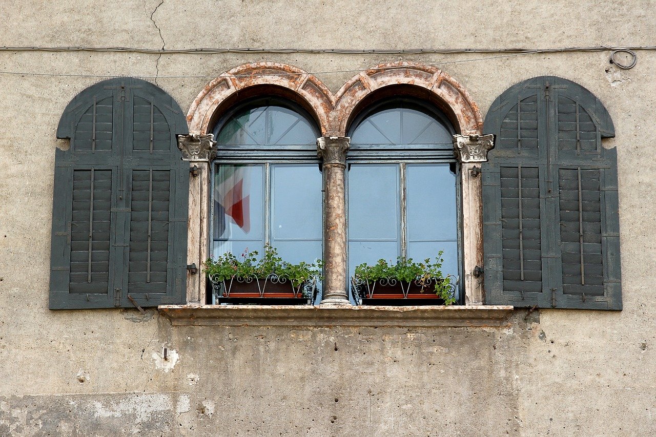 Почему в старых домах в Англии замуровывали окна