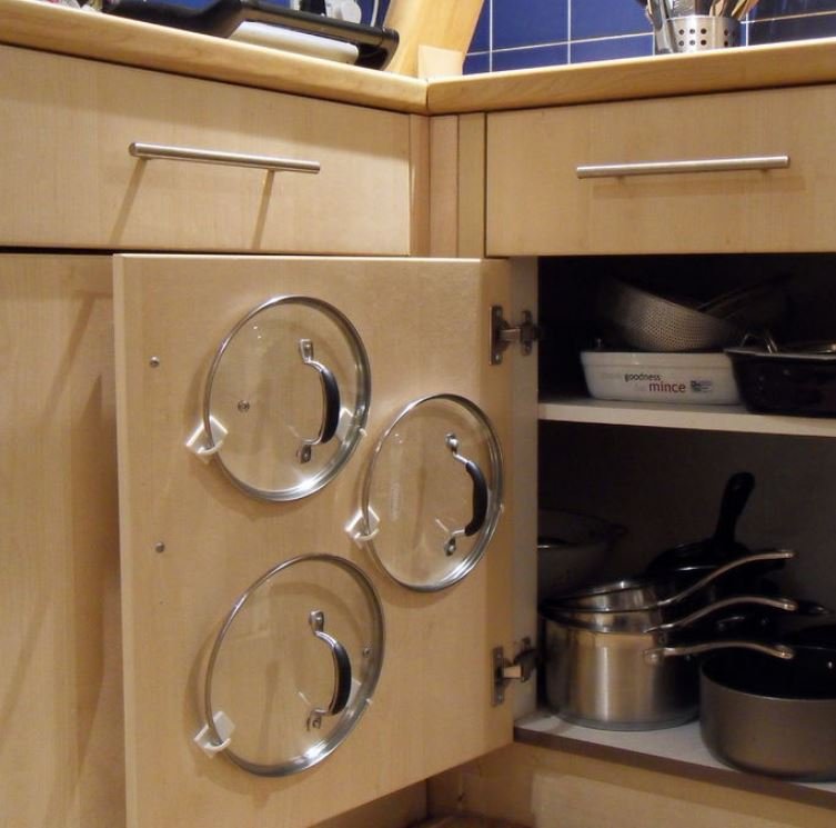 Как хранить крышки от кастрюль и сковородок: 10 способов