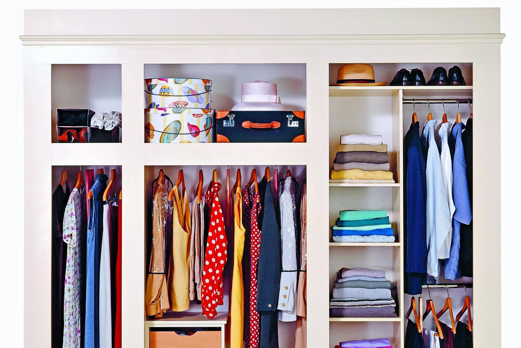 Как организовать порядок в шкафу с одеждой