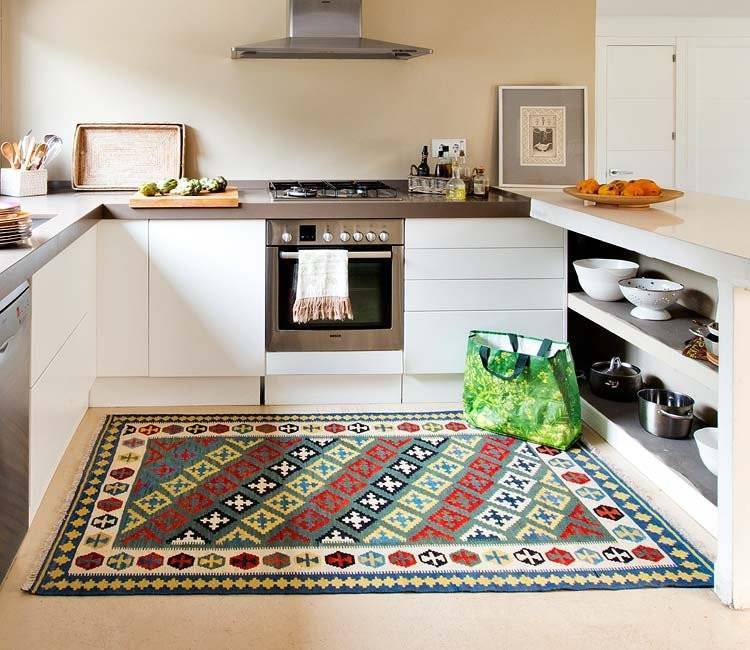 Ковер на кухню: фото в интерьере, как выбрать оптимальный вариант под дизайн