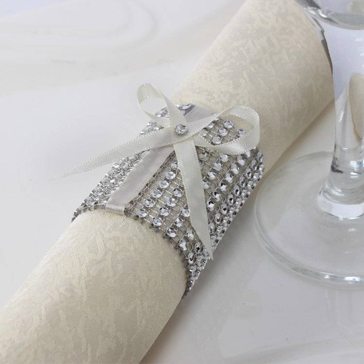 Мастер-класс поделка изделие украшение свадьба моделирование конструирование кольца для салфеток и декор салфеток бусины клей ленты салфетки трубочки картонные