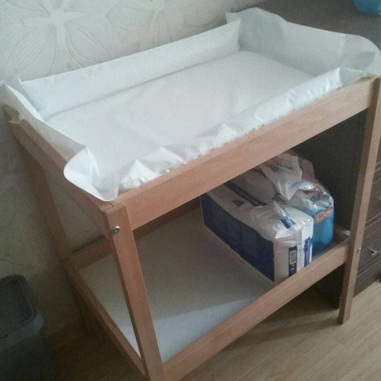Пеленальный столик для новорожденных