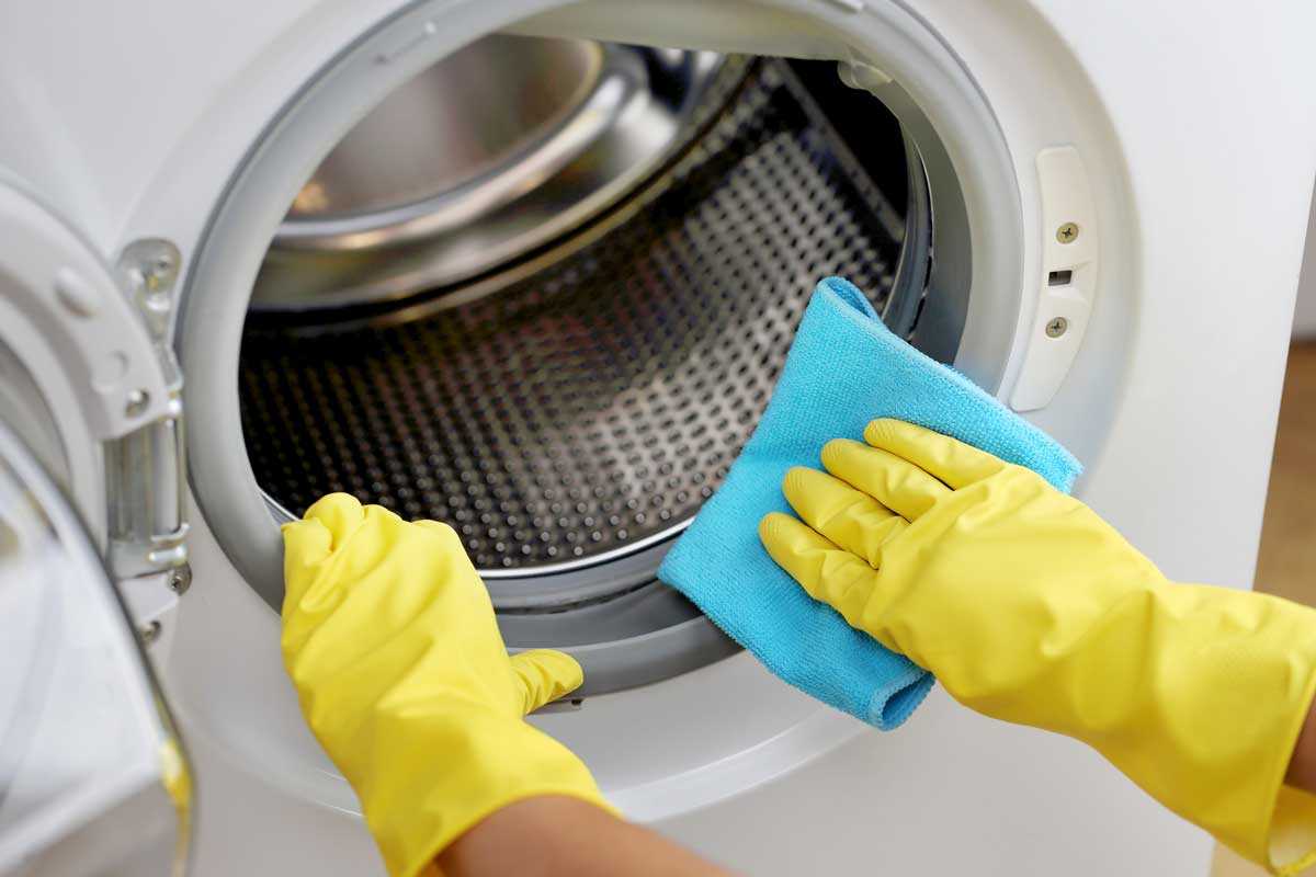 Неприятный запах в стиральной машине: как избавиться
