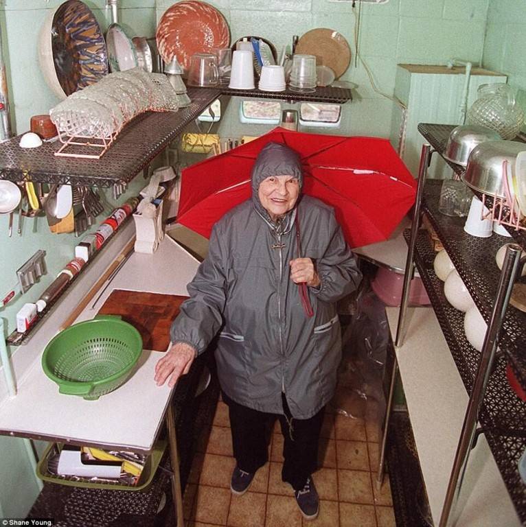 В доме старушки уборки не было 20 лет, потому что ей удалось изобрести самоочищающийся дом | novate: идеи для жизни  | дзен