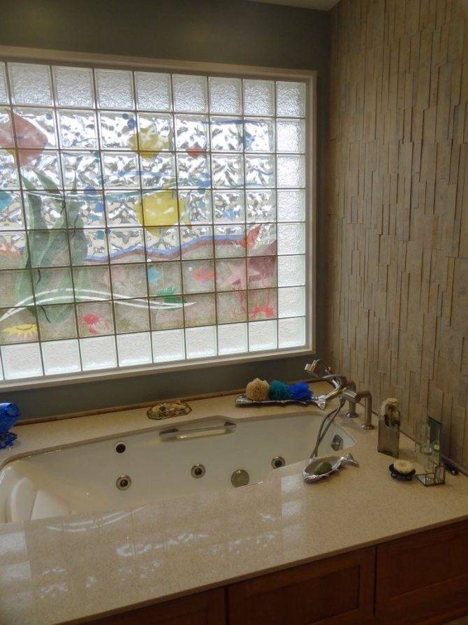 Как задекорировать окно между ванной и кухней - клуб мастеров