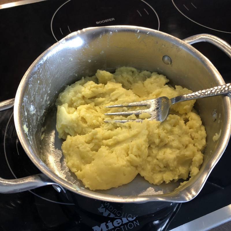 Пюре картофельное: рецепт на выбор и секреты приготовления