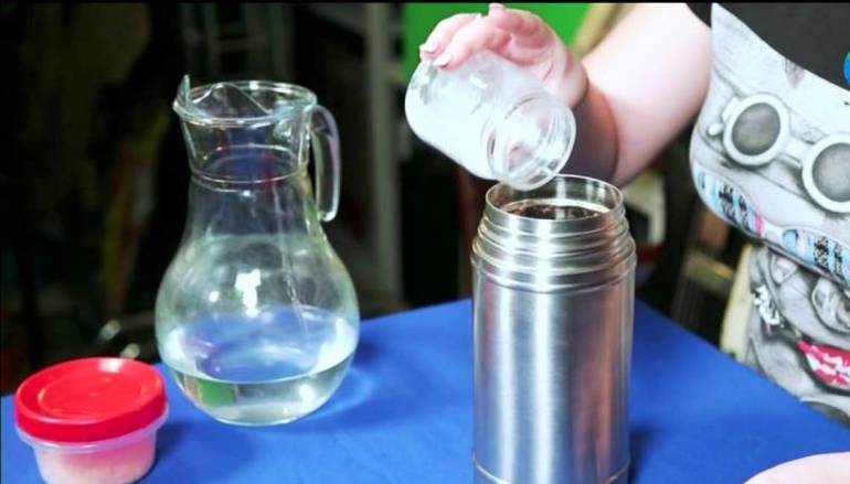 Как вымыть термос от налета чая и кофе и устранить неприятные запахи