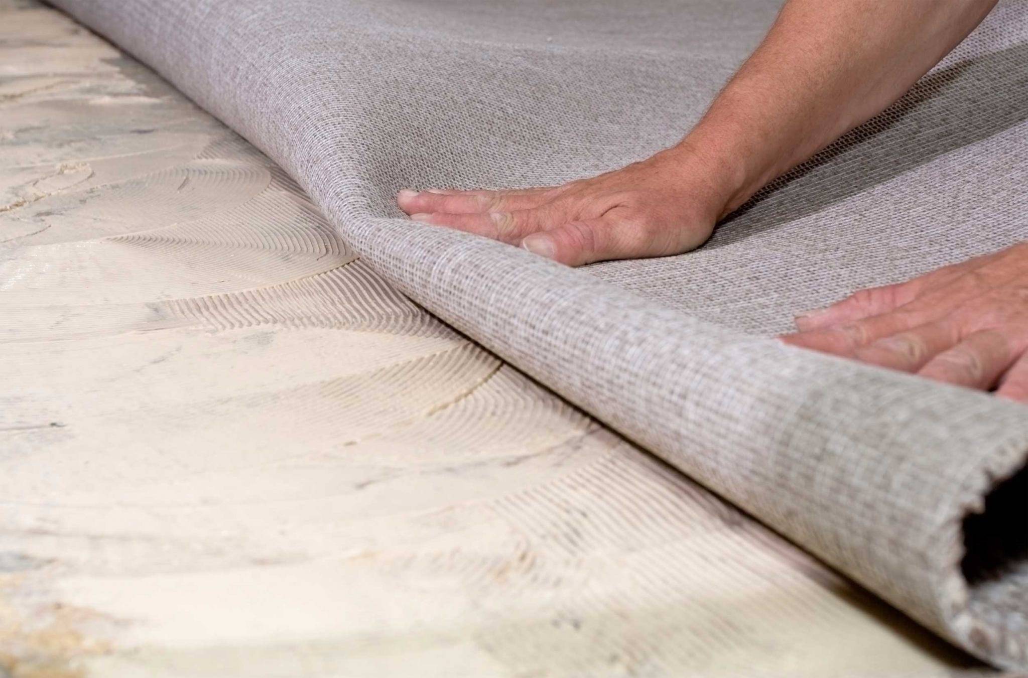Укладка ковролина своими руками: как постелить на деревянный пол