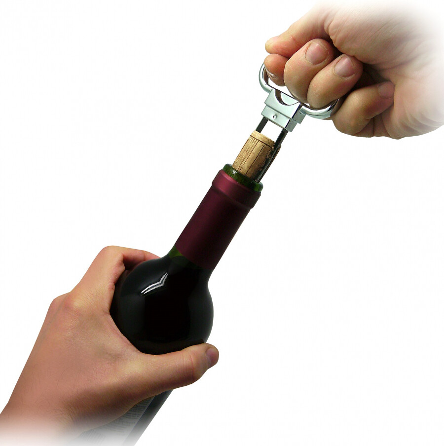 Как быстро и просто открыть вино без штопора