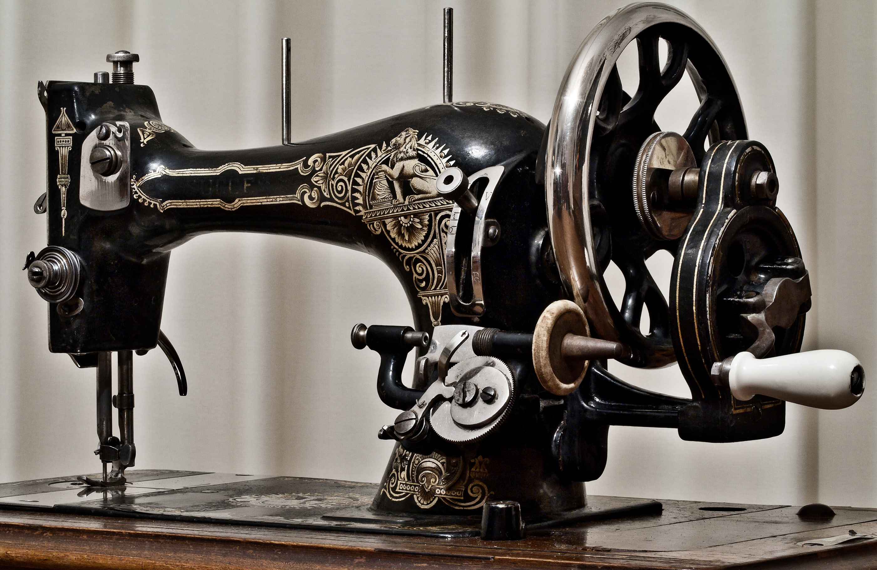 Сдать старую швейную машину. как сдать швейные машинки на металлолом. сколько денег можно получить