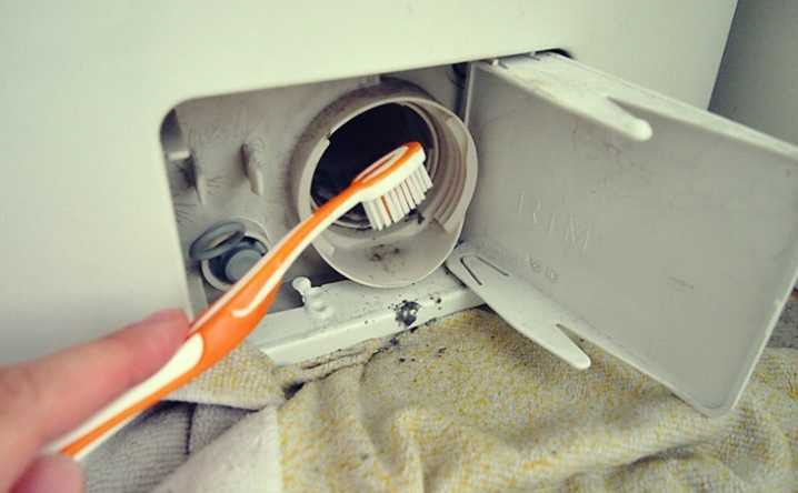 Сливной фильтр стиральной машины, чистка фильтра, как почистить шланг в машине индезит