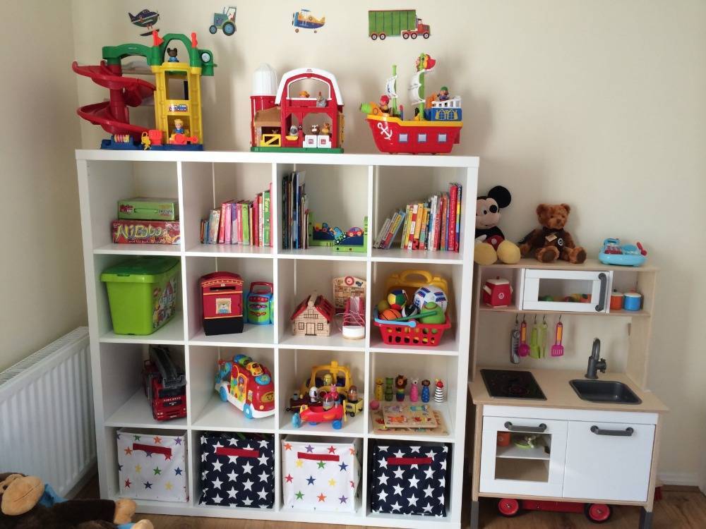 Шкаф для игрушек в детскую, фото
