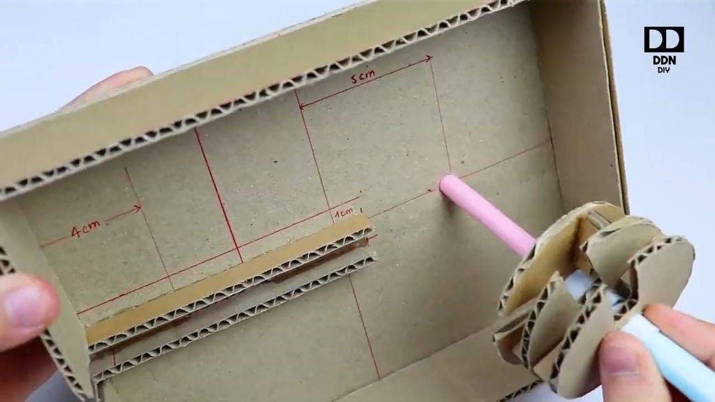 Игрушка картонаж настоящий сейф из картона бумага картон картон гофрированный